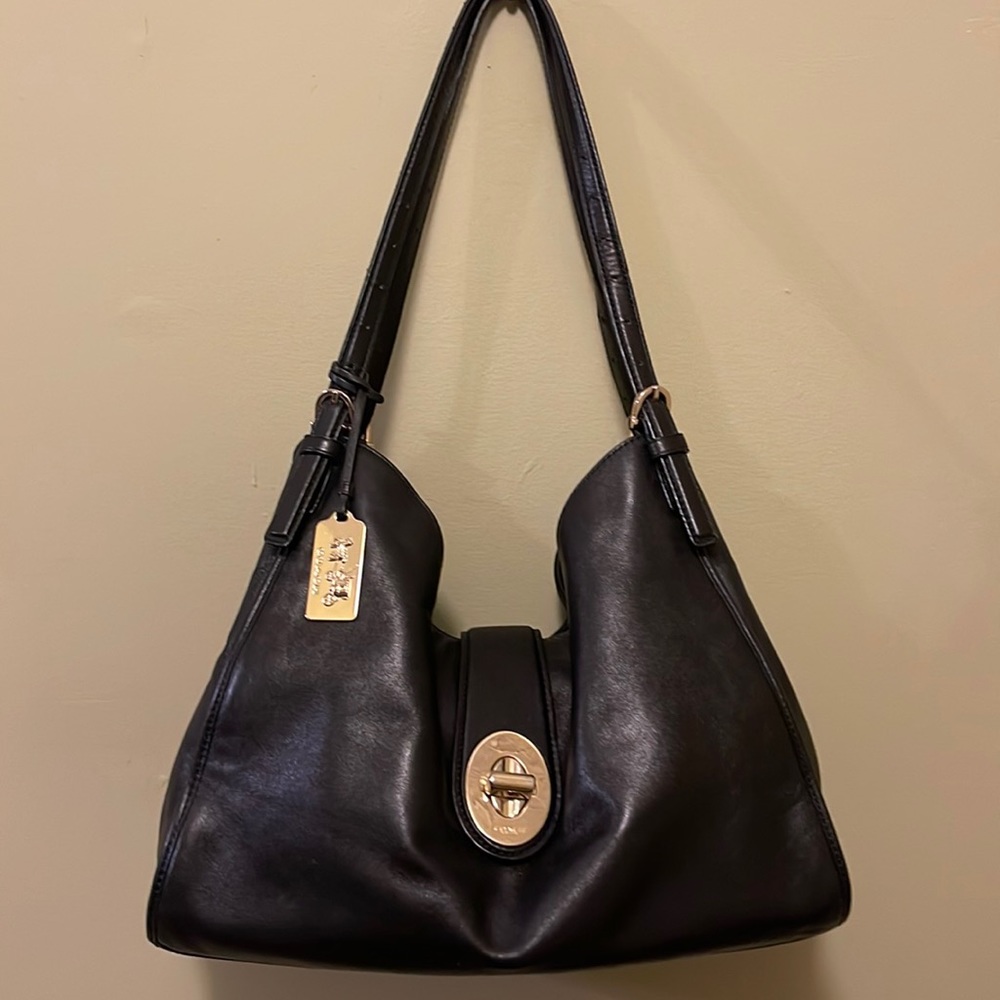 EUC Coach black leather/gold hardware